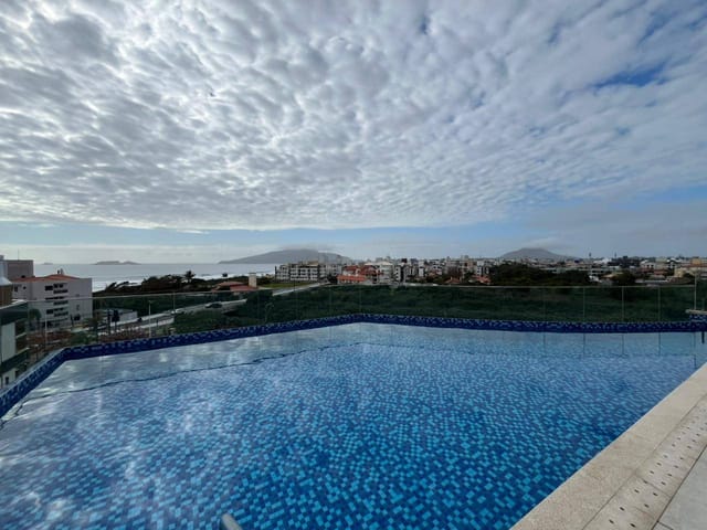 Apartamento com 161m² 3 quartos e 4 banheiros, à venda, no bairro Ingleses do Rio Vermelho em Florianópolis