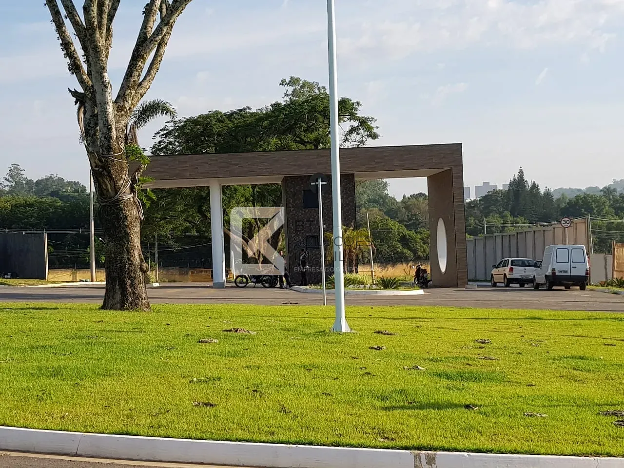 Terreno, 305 m² - Foto 3