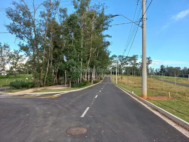 Terreno com 250m², à venda, no bairro Colinas do Castelo em Jaguariúna