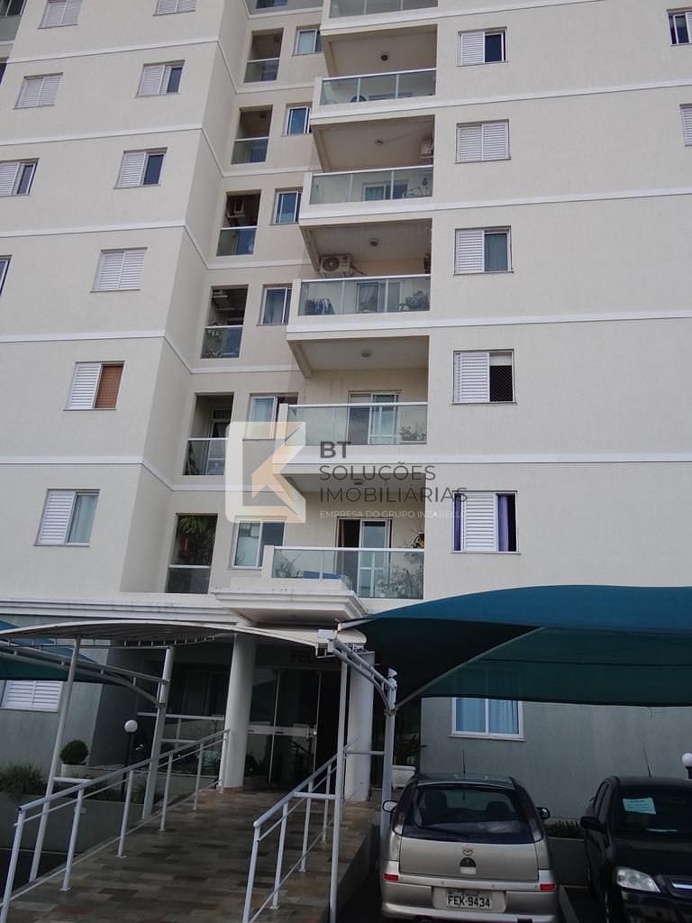 Apartamento para alugar com 2 quartos, 77m² - Foto 9