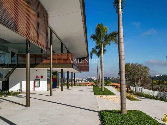 Terreno com 489m², à venda, no bairro Loteamento Residencial e Comercial Horto Florestal em Jundiaí