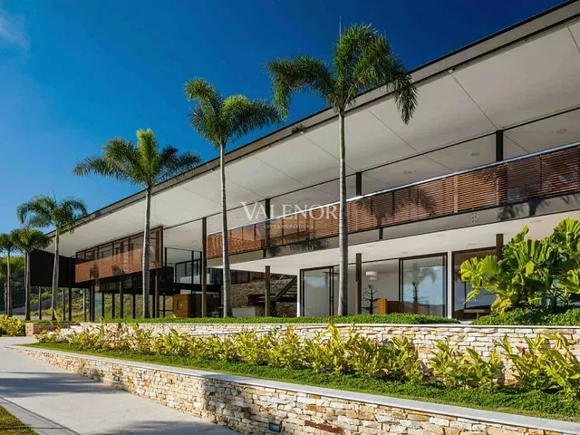 Terreno com 651m², à venda, no bairro Loteamento Residencial e Comercial Horto Florestal em Jundiaí