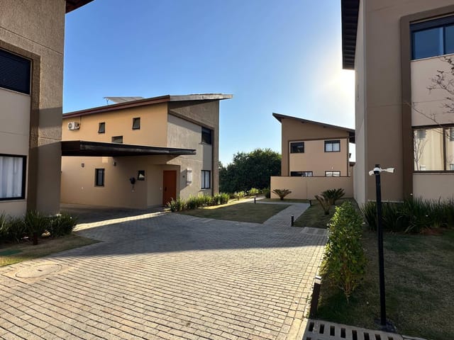 Casa 3 quartos e 1 banheiro, à venda ou para alugar, no bairro Parque Primavera em Poços de Caldas