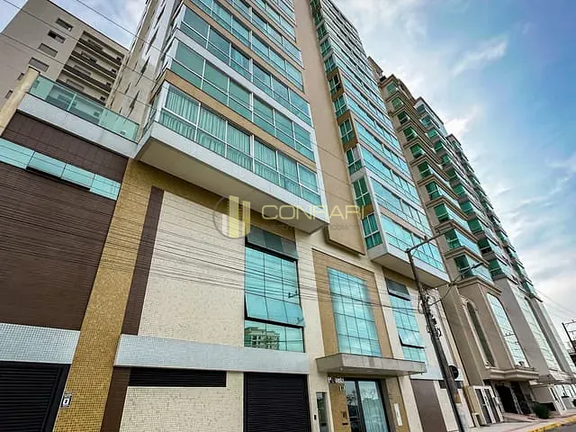 Apartamento com 308m² 4 quartos e 5 banheiros, à venda, no bairro Meia Praia em Itapema