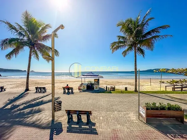 Apartamento com 348m² 4 quartos e 4 banheiros, à venda, no bairro Meia Praia em Itapema