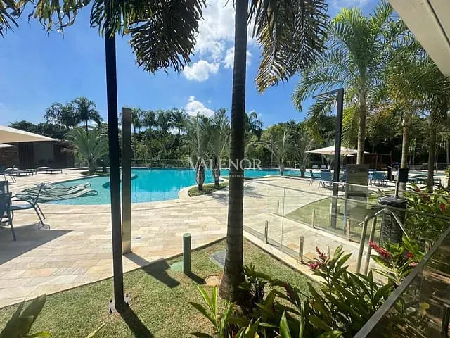 Terreno com 455m², à venda, no bairro Loteamento Brisas do Lago em Jundiaí