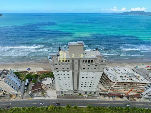 Apartamento com 189m² 3 quartos e 3 banheiros, à venda, no bairro Estreito em Itapema