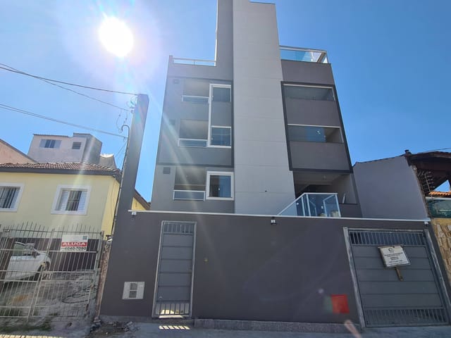 Condomínio do Apartamento - Apartamentos a Venda de 45 m², 54 m² e Duplex de 52 m² - 900 metros da Estação Guilhermina - Esperança | Imobiliária Xavier e Brito