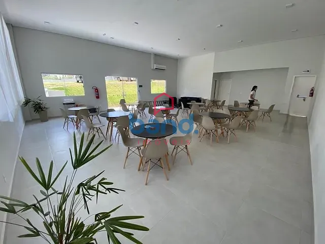 Apartamento 2 quartos e 1 banheiro, à venda, no bairro Parque Residencial Rafael Alcalá em Porto Feliz