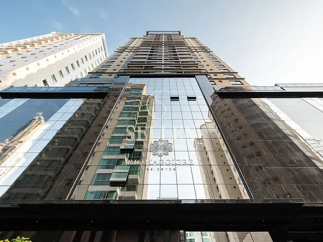 Apartamento 4 quartos e 5 banheiros, à venda, no bairro Pioneiros em Balneário Camboriú