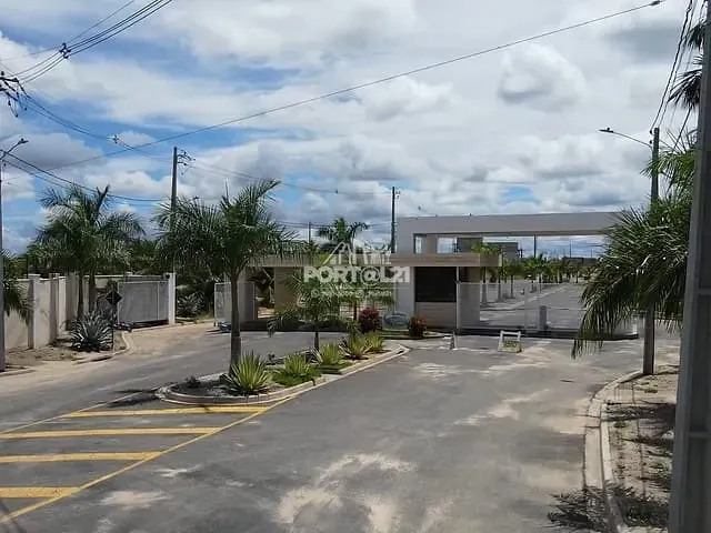 Casa 3 quartos e 3 banheiros, à venda, no bairro Centro em Petrolina