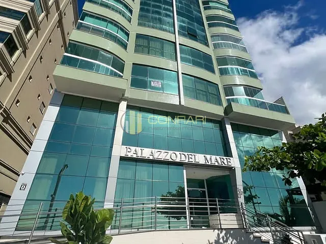 Apartamento com 300m² 4 quartos e 5 banheiros, à venda, no bairro Meia Praia em Itapema