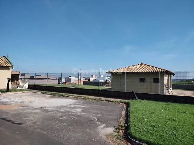 Terreno com 307m², à venda, no bairro Resedás em Holambra