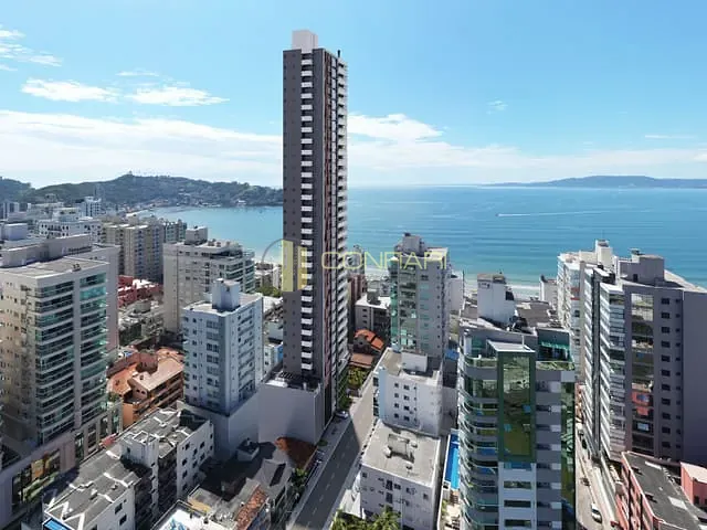 Apartamento com 280m² 4 quartos e 5 banheiros, à venda, no bairro Centro em Itapema