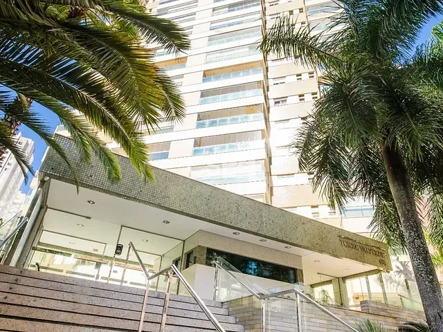 Apartamento com 376m² 3 quartos e 5 banheiros, à venda, no bairro Gleba Fazenda Palhano em Londrina