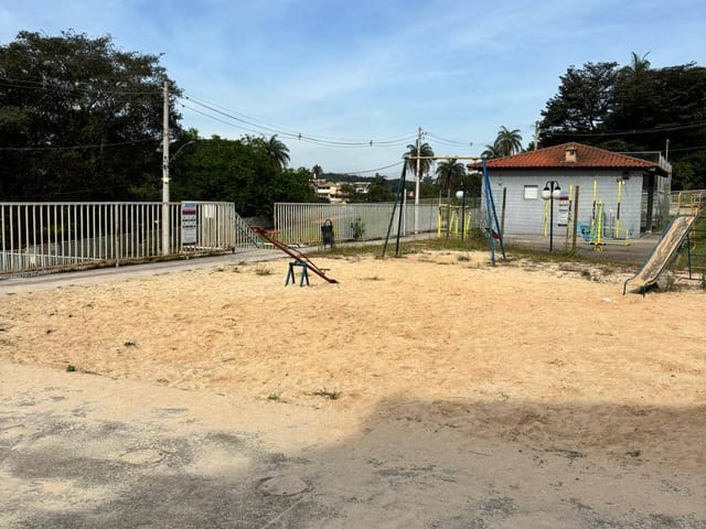 Apartamento 2 quartos e 1 banheiro, à venda, no bairro Chácaras Bom Jesus em Contagem