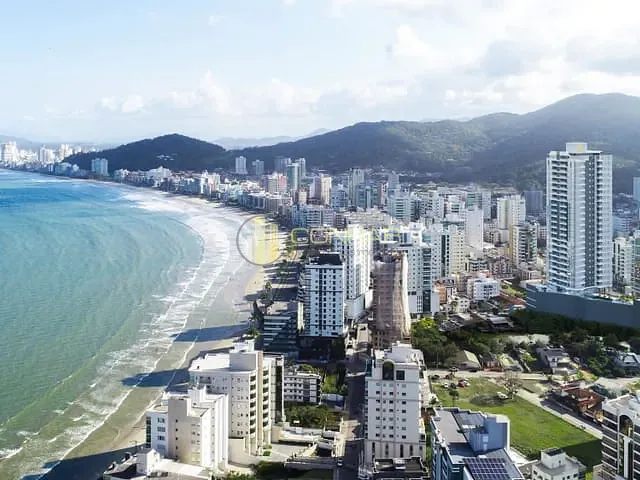 Apartamento com 150m² 3 quartos e 4 banheiros, à venda, no bairro Centro em Itapema