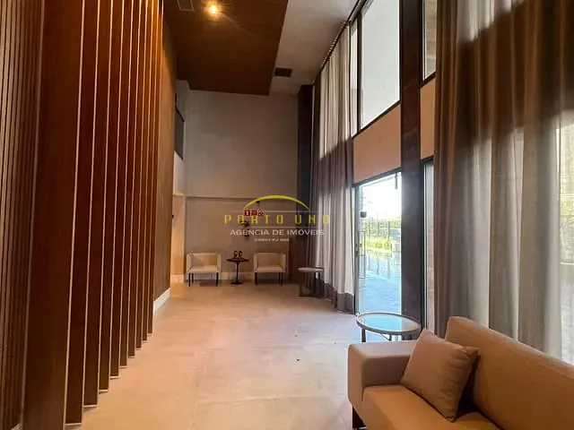 Apartamento com 210m² 4 quartos e 5 banheiros, à venda, no bairro Barra em Salvador