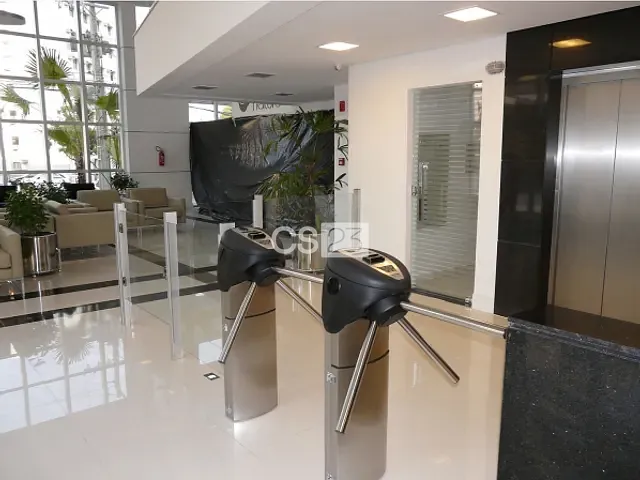 Sala com 461m², para alugar, no bairro Caiçaras em Londrina