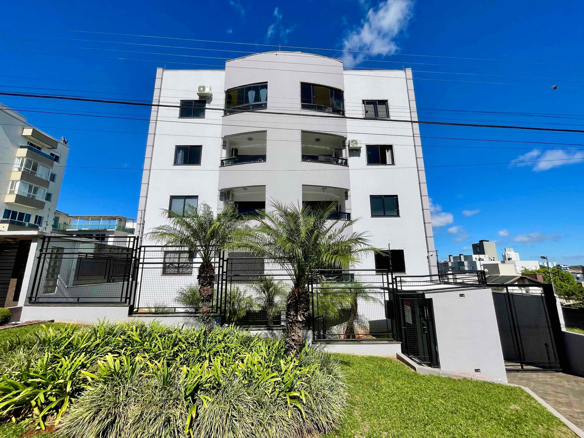 Apartamento para alugar com 2 dormitórios, 1 banheiro, 1 vaga de garagem e 68m² de área privativa no bairro Jardim Itália