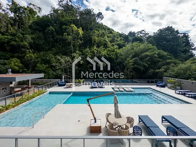 Apartamento com 70m² 2 quartos e 2 banheiros, para alugar, no bairro Centro em Itajaí