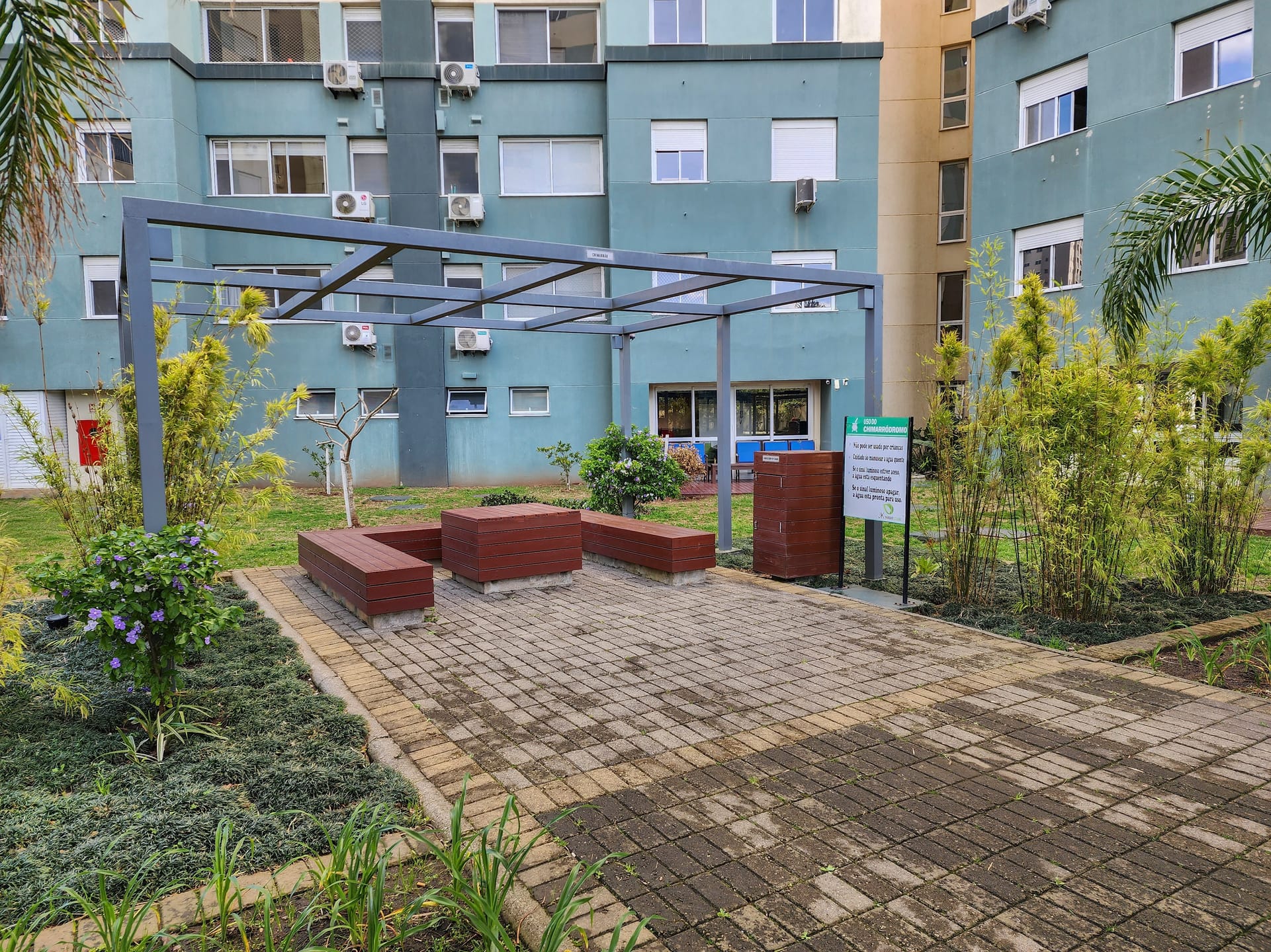 Apartamento com 2 Dormitórios para Aluguel no Bairro Areal em Pelotas RS com Excelente Localização, Conforto e Vaga de Garagem - 23