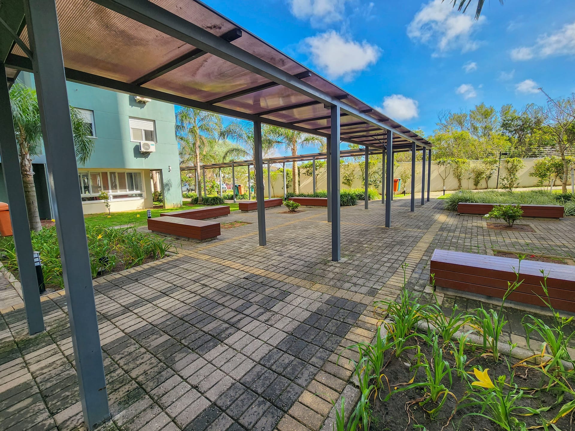 Apartamento com 2 Dormitórios para Aluguel no Bairro Areal em Pelotas RS com Excelente Localização, Conforto e Vaga de Garagem - 24