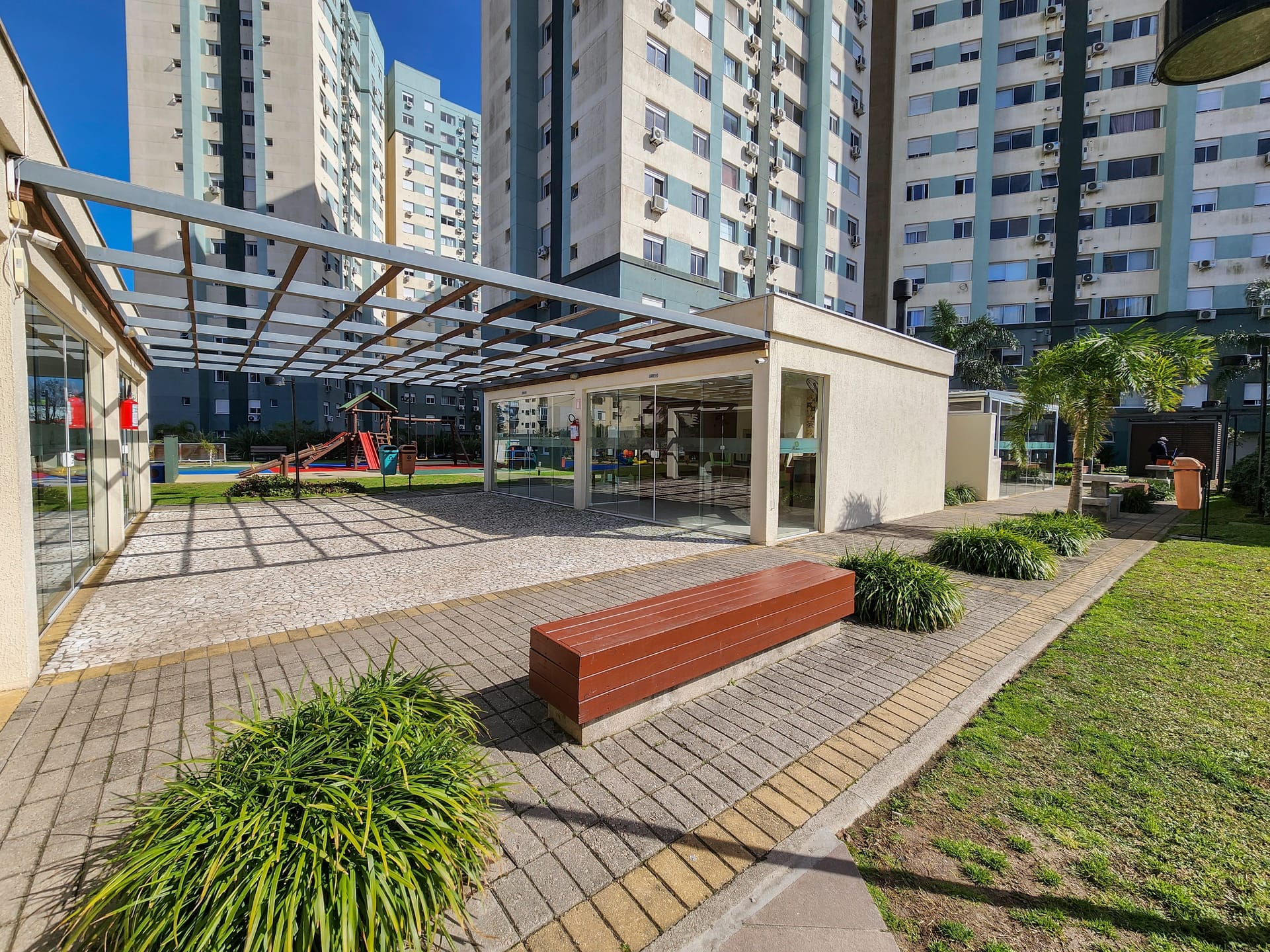 Apartamento com 2 Dormitórios para Aluguel no Bairro Areal em Pelotas RS com Excelente Localização, Conforto e Vaga de Garagem - 29