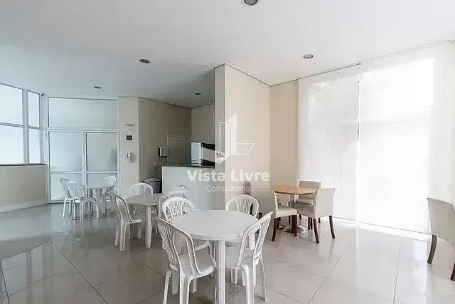 Apartamento à venda com 3 quartos, 98m² - Foto 35