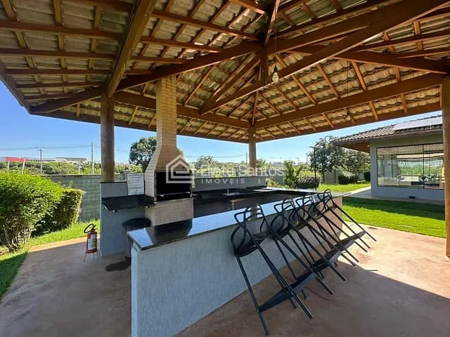 Casa com 490m² 3 quartos e 5 banheiros, à venda, no bairro Parque Fortaleza em Nova Odessa