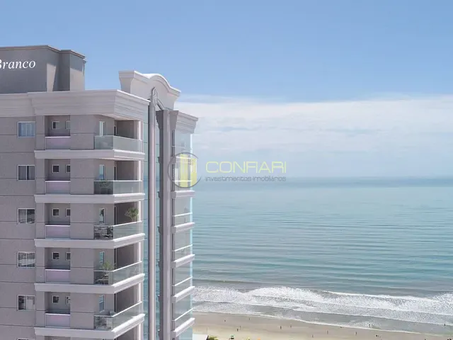 Apartamento com 296m² 4 quartos e 5 banheiros, à venda, no bairro Meia Praia em Itapema