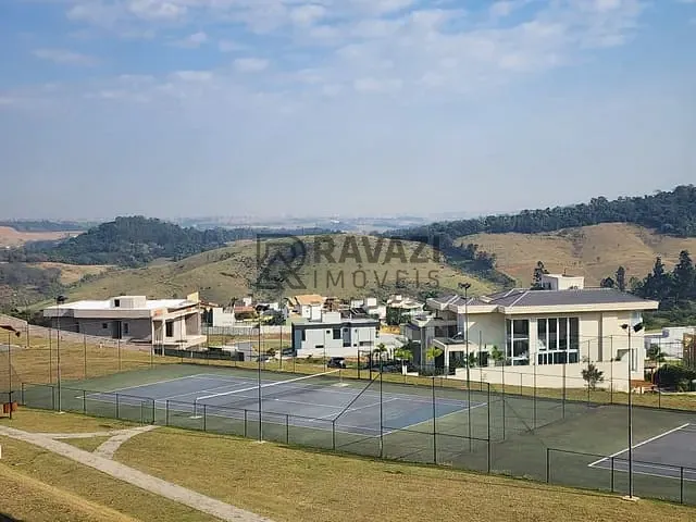 Terreno com 675m², à venda, no bairro Santa Cândida em Vinhedo