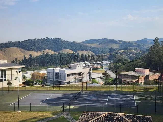 Terreno com 675m², à venda, no bairro Santa Cândida em Vinhedo