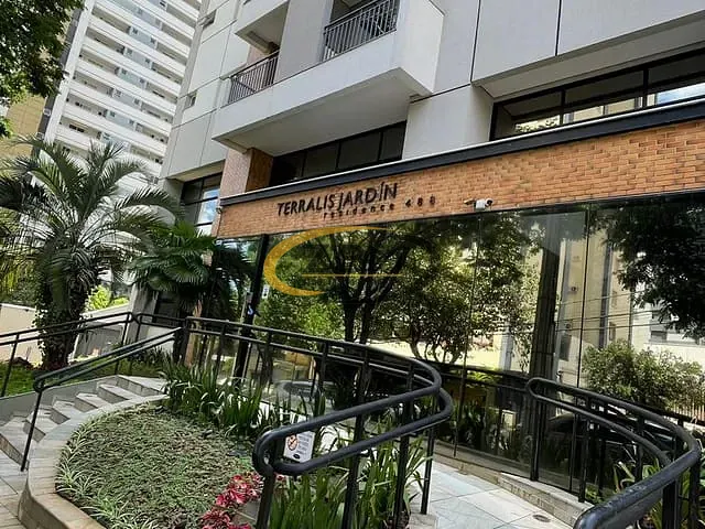 Apartamento com 125m² 3 quartos e 2 banheiros, à venda, no bairro Centro em Londrina