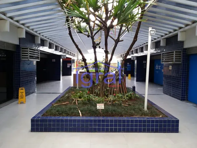 Sala à venda ou para alugar, no bairro Jardim Oriental em São Paulo