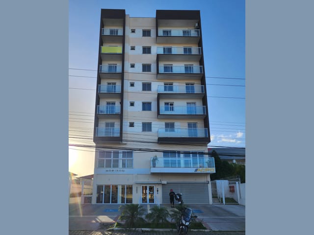 Apartamento com 59m² 2 quartos e 1 banheiro, para alugar, no bairro Três Vendas em Pelotas