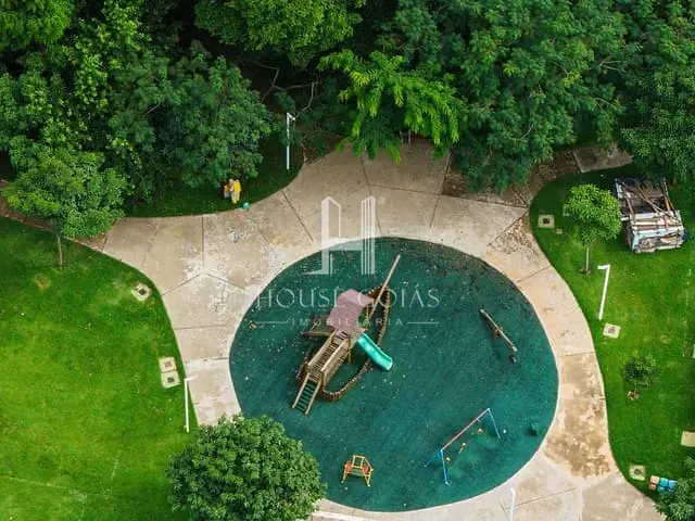 Casa com 339m² 4 quartos e 5 banheiros, à venda, no bairro Parqville Pinheiros em Aparecida de Goiânia