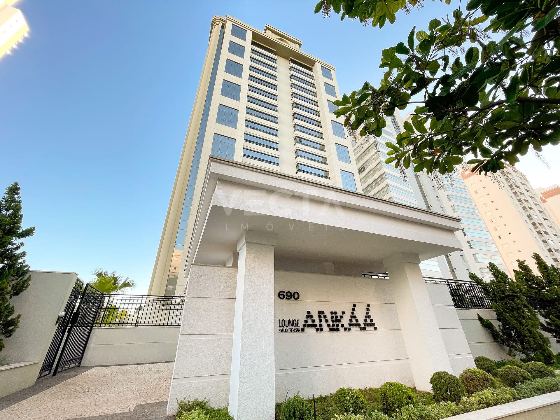 Apartamento à venda com 4 quartos, 238m² - Foto 54