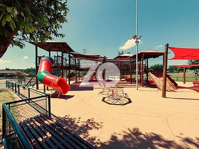 Terreno com 450m², à venda, no bairro Residencial Lago Sul em Bauru