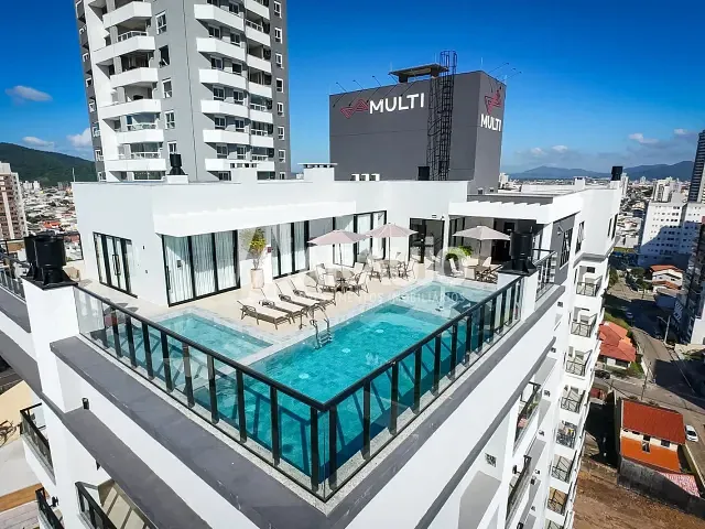 Apartamento com 109m² 3 quartos e 2 banheiros, à venda, no bairro Vila Operária em Itajaí