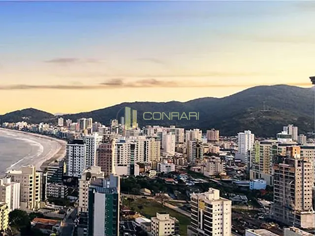 Apartamento com 110m² 2 quartos e 3 banheiros, à venda, no bairro Centro em Itapema