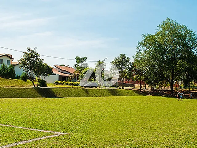 Terreno com 675m², à venda, no bairro Centro em Piratininga
