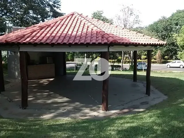 Terreno com 675m², à venda, no bairro Centro em Piratininga