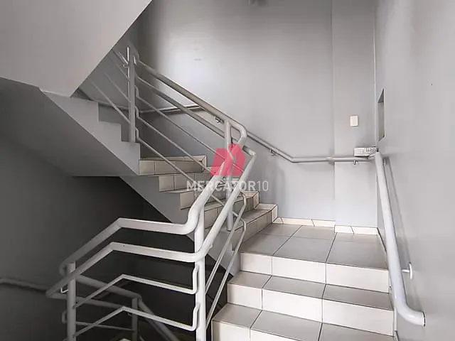 Apartamento 1 quarto e 1 banheiro, para alugar, no bairro Itoupava Seca em Blumenau