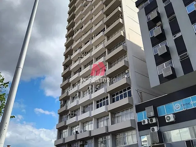 Sala para alugar, no bairro Centro em Blumenau