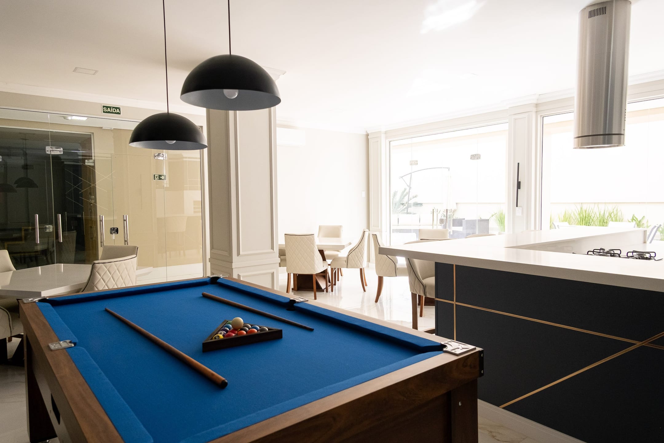 Apartamento à venda no Miguel Zabaleta, centro de Pelotas - 68m², 2 quartos (sendo 1 suíte), acabamentos de alto padrão e andar alto com sacada. - 16