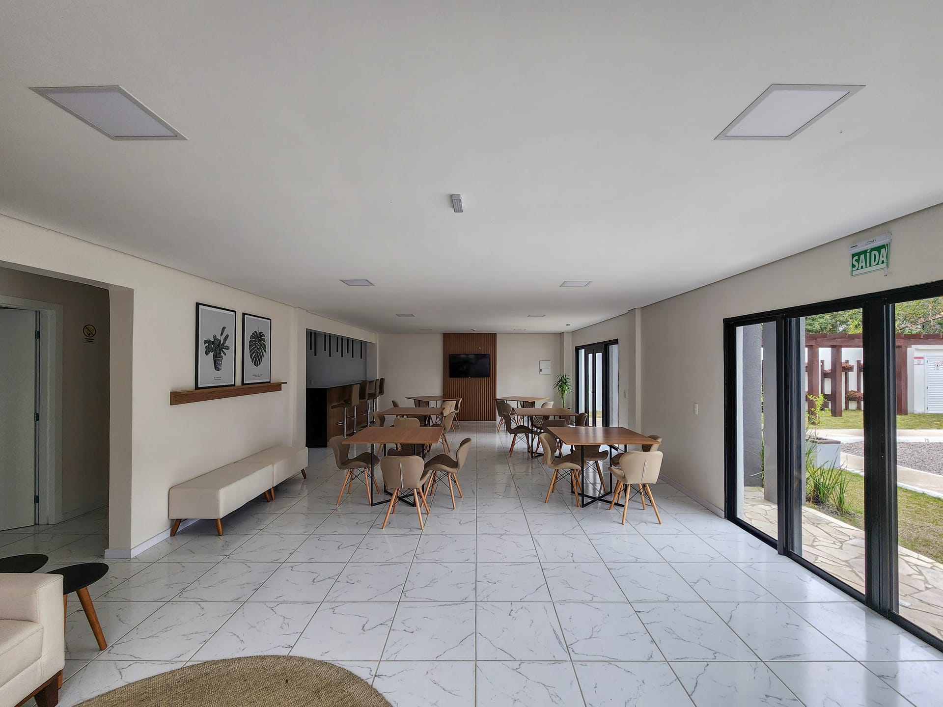 Apartamento à venda no Connect Residencial, Três Vendas - 66 m², 3 quartos (sendo 1 suíte), sacada com churrasqueira e próximo ao Quartier. - 12