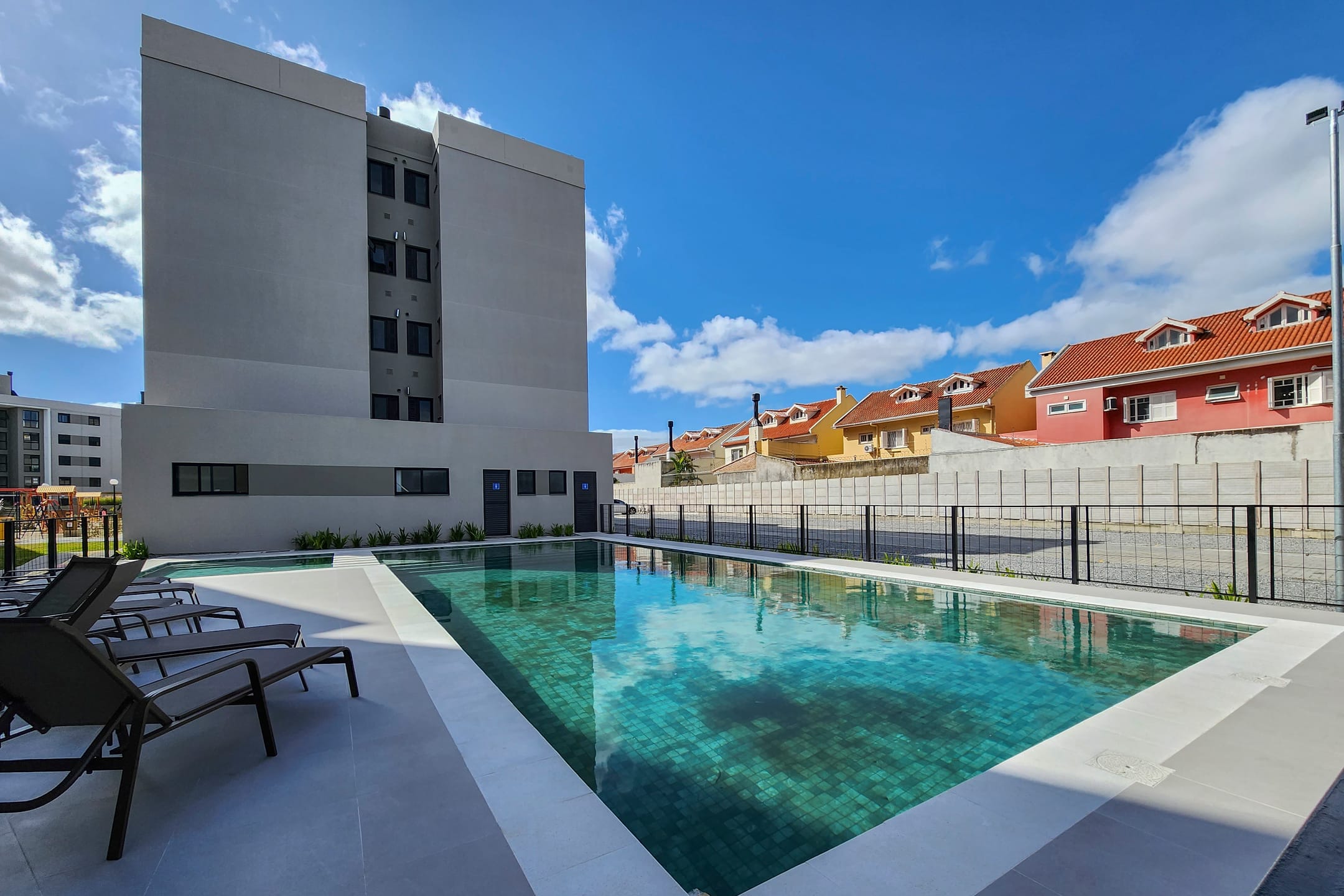 Apartamento de 2 Dormitórios para Aluguel no Centro de Pelotas RS com Excelente Localização, Conforto e Praticidade no Dia a Dia - 24