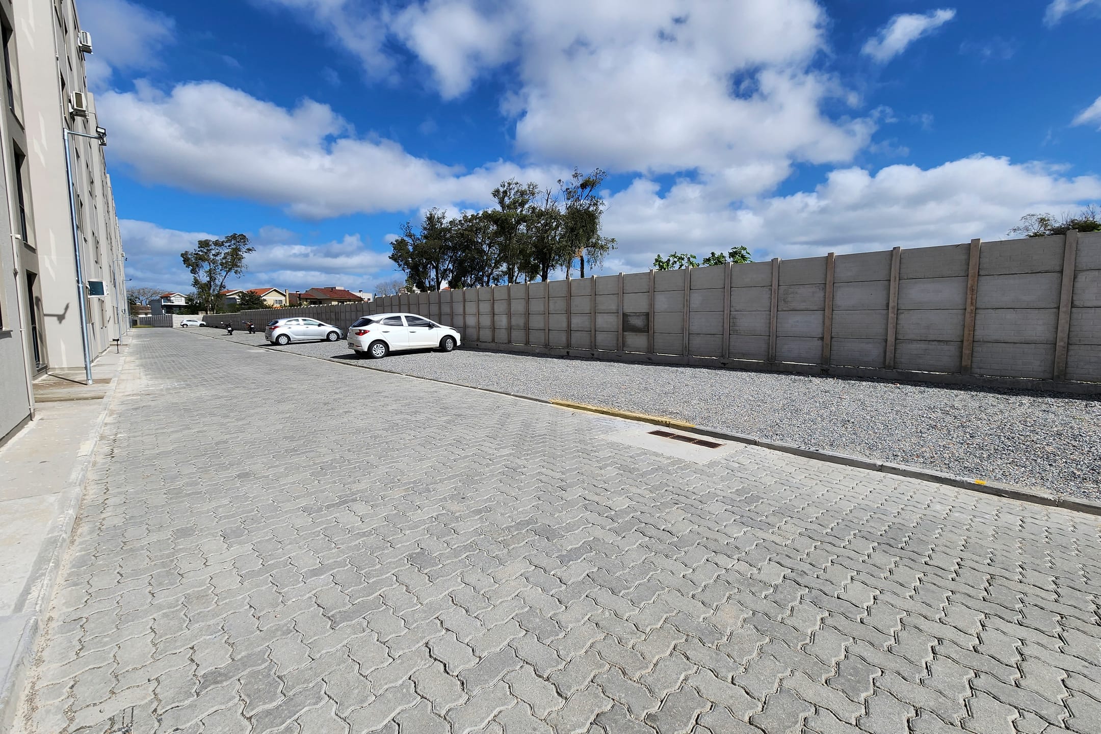Apartamento de 2 Dormitórios para Aluguel no Centro de Pelotas RS com Excelente Localização, Conforto e Praticidade no Dia a Dia - 20
