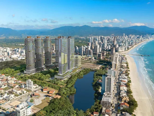 Apartamento com 236m² 4 quartos e 6 banheiros, à venda, no bairro Perequê em Porto Belo